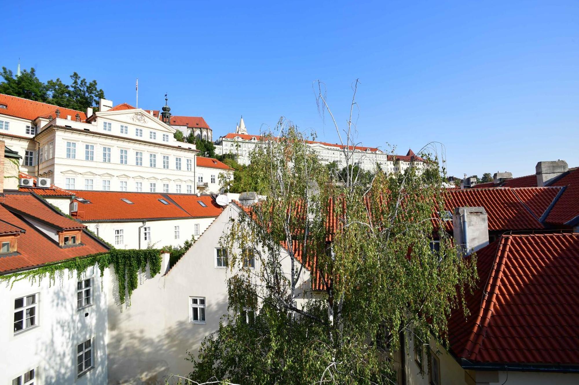 Romantic Apartment Under The Prague Castle Eksteriør billede